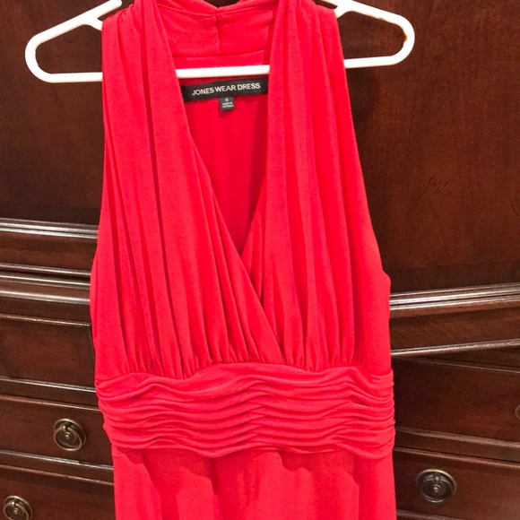 Hot red dress - Picture 2 of 4